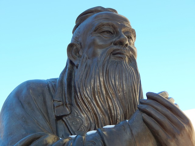 Statua di confucio